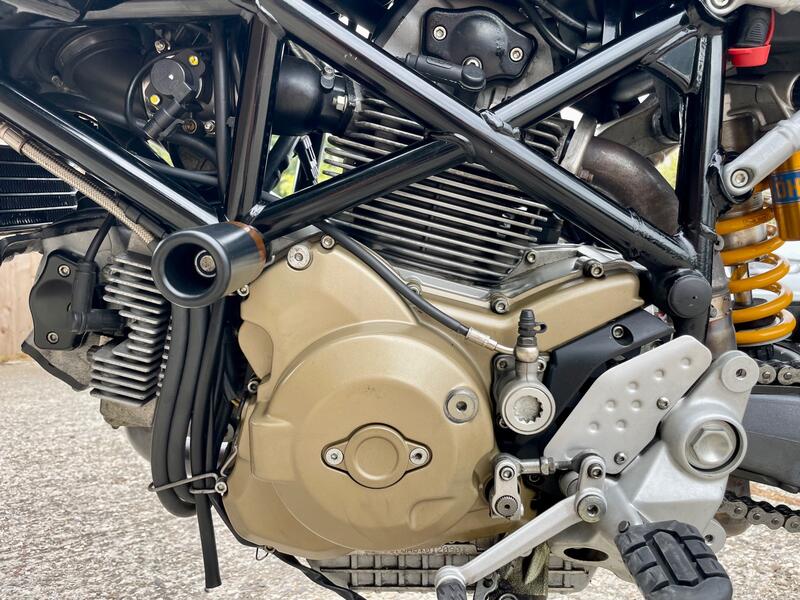 DUCATI Hypermotard