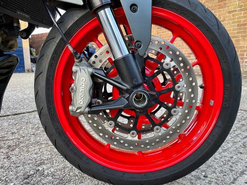 DUCATI Monster