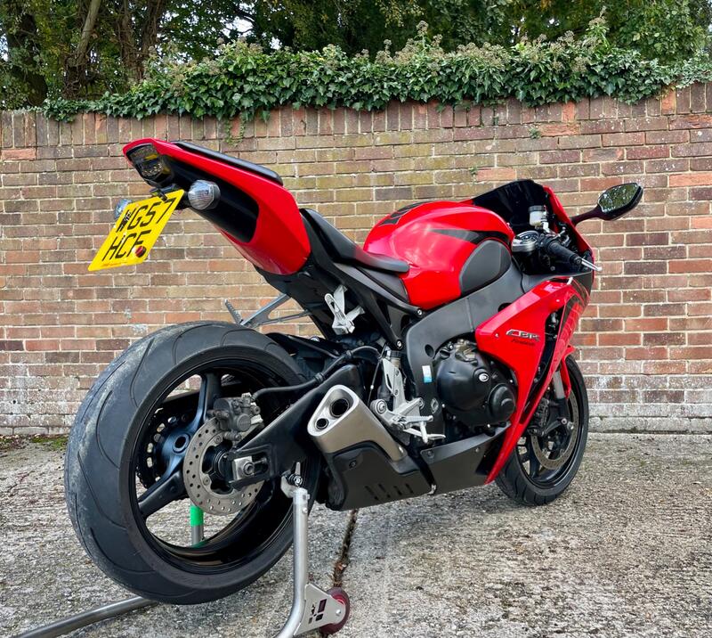 HONDA CBR1000RR Fireblade