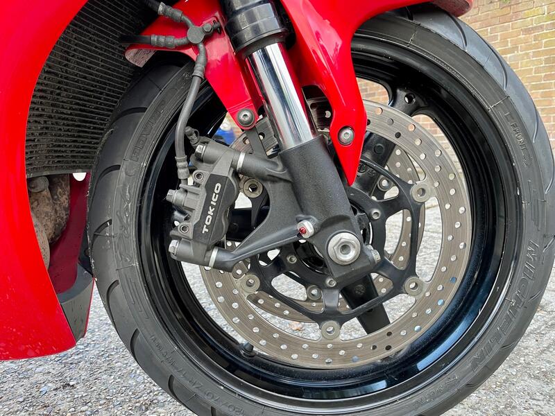 HONDA CBR1000RR Fireblade
