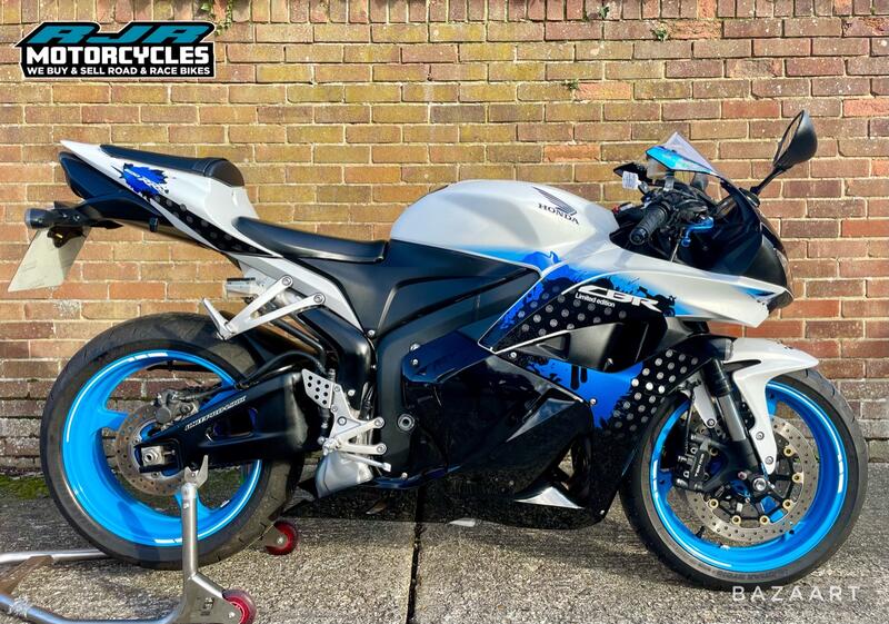 View HONDA CBR600RR   