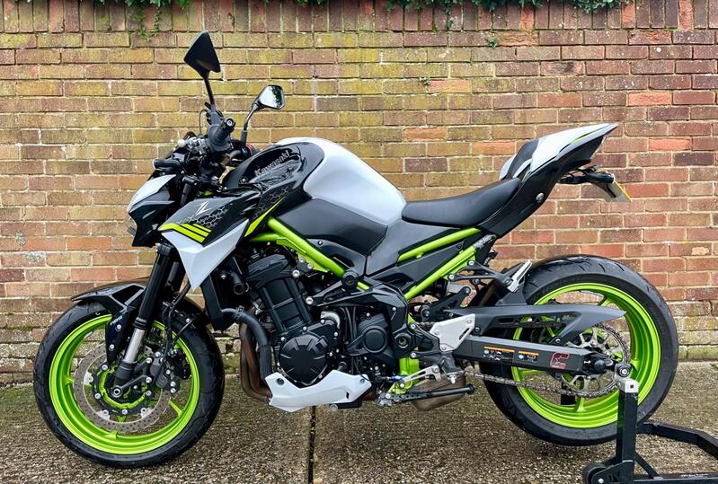 View KAWASAKI Z900   
