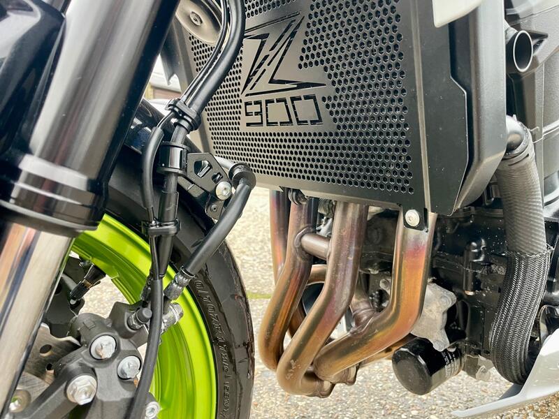 KAWASAKI Z900