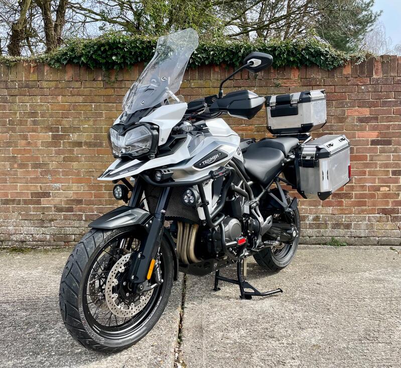 TRIUMPH TIGER 1200