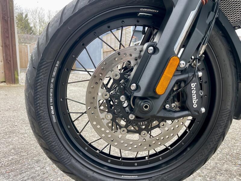 TRIUMPH TIGER 1200