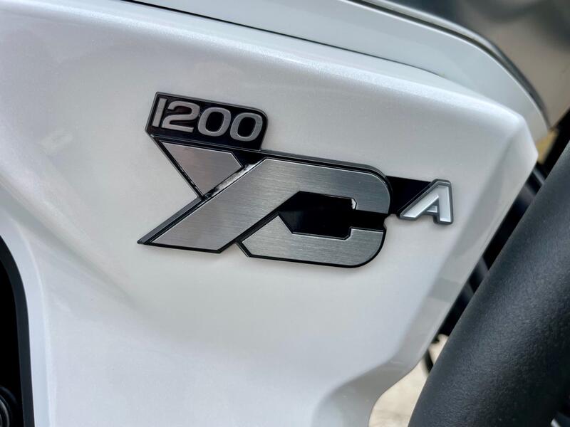 TRIUMPH TIGER 1200