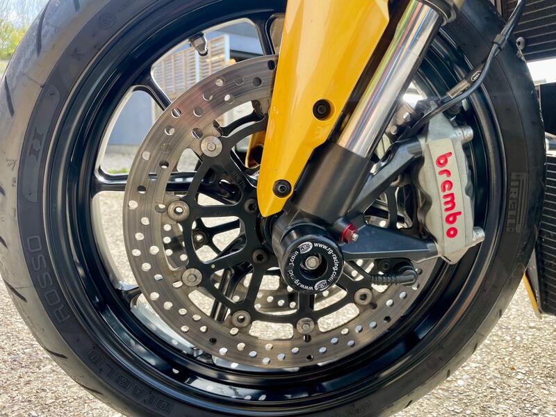 DUCATI 848