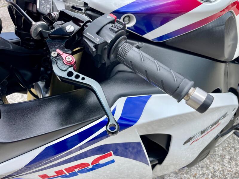 HONDA CBR1000RR Fireblade