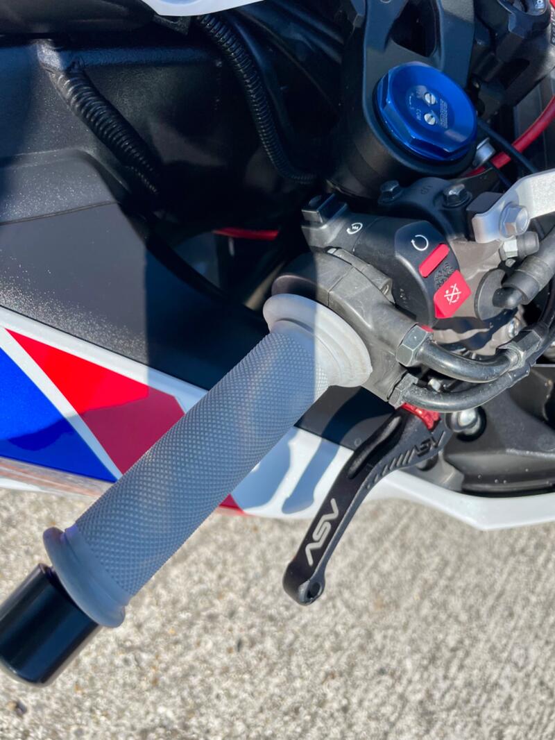 HONDA CBR1000RR Fireblade