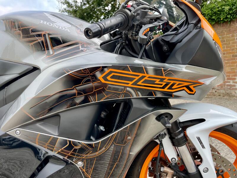 HONDA CBR600F