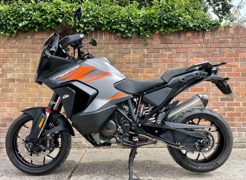 View KTM 1290 SUPER ADVENTURE 1290 SUPER ADVENTURE S