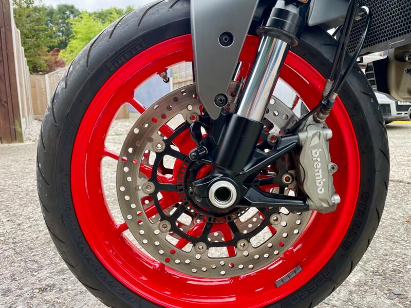 DUCATI Monster