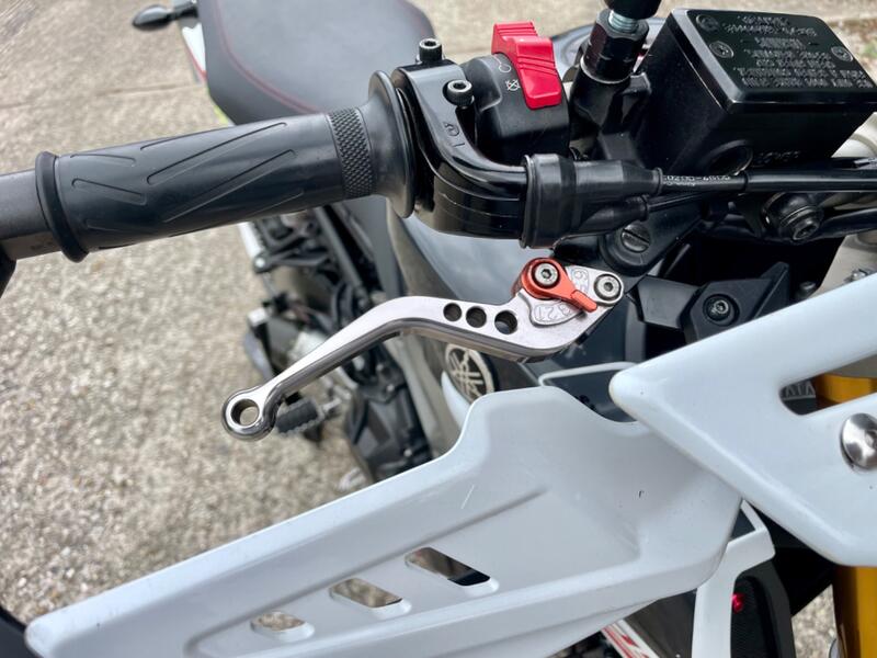 YAMAHA MT-09