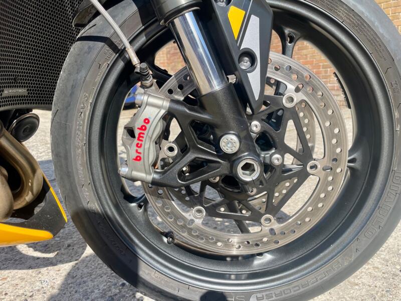 TRIUMPH STREET TRIPLE 765