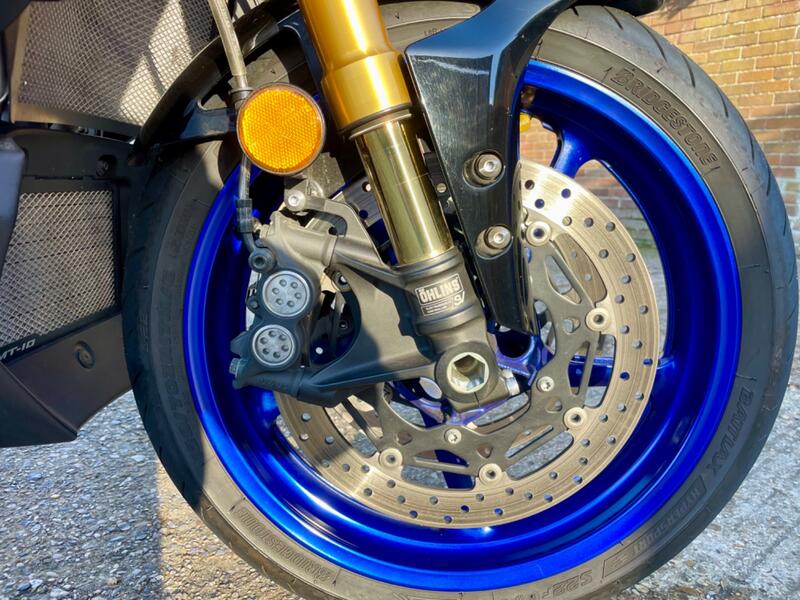 YAMAHA MT-10