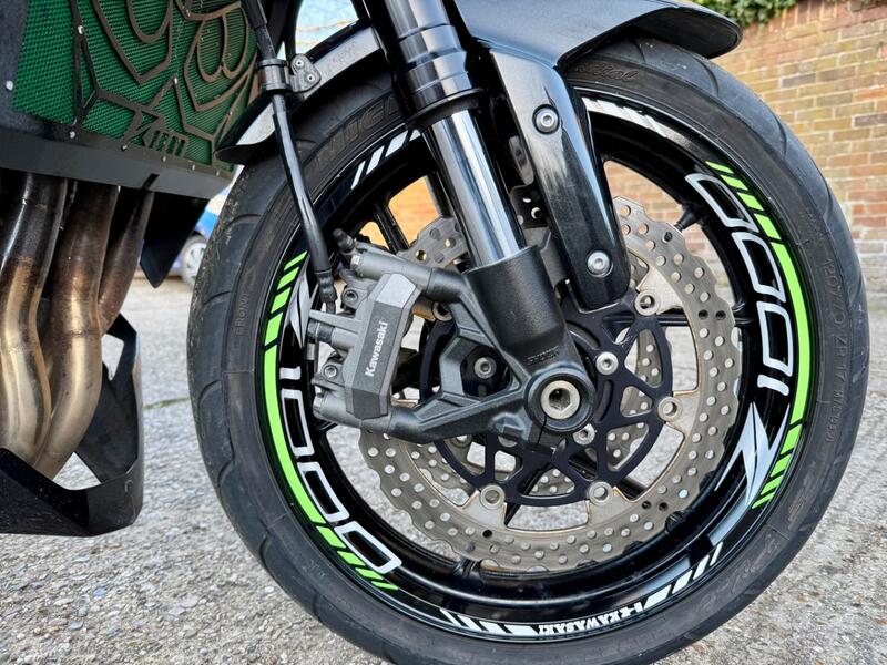 KAWASAKI Z1000