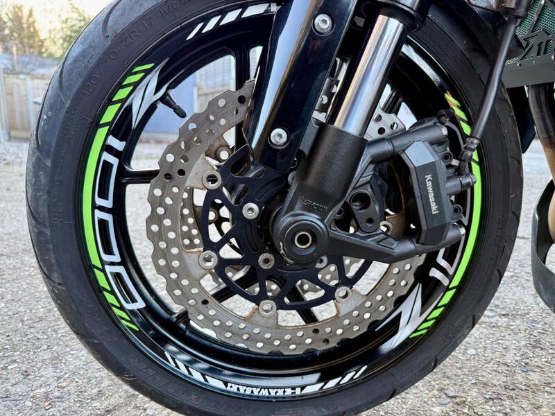 KAWASAKI Z1000