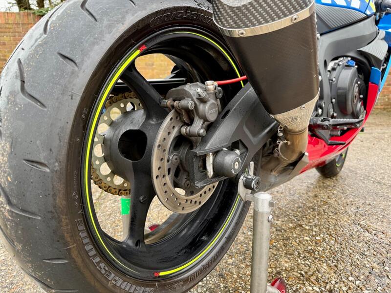 SUZUKI GSXR750