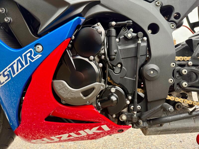SUZUKI GSXR750