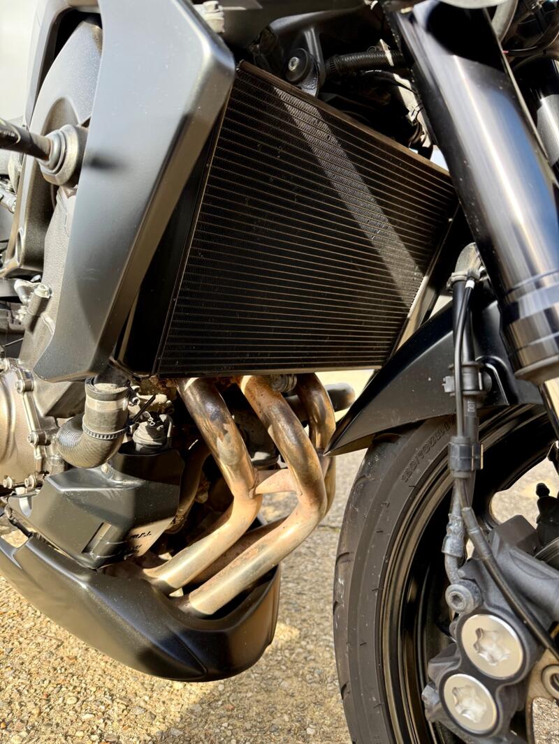 YAMAHA MT-09