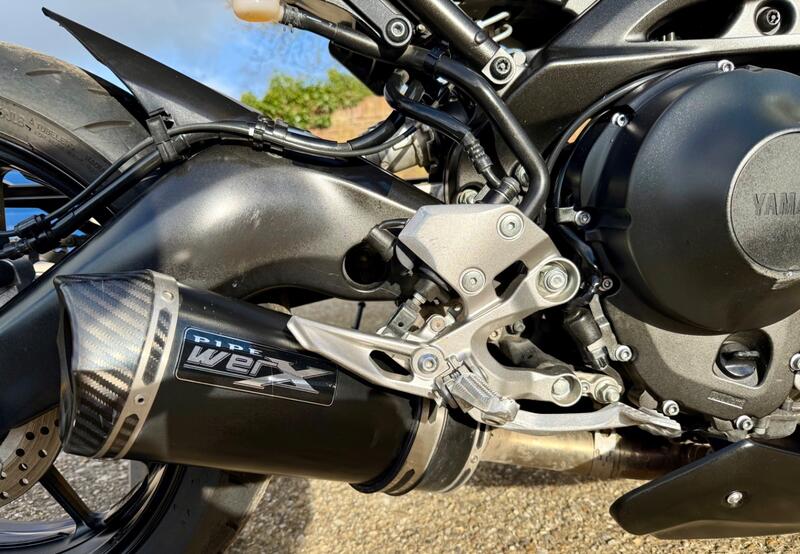 YAMAHA MT-09