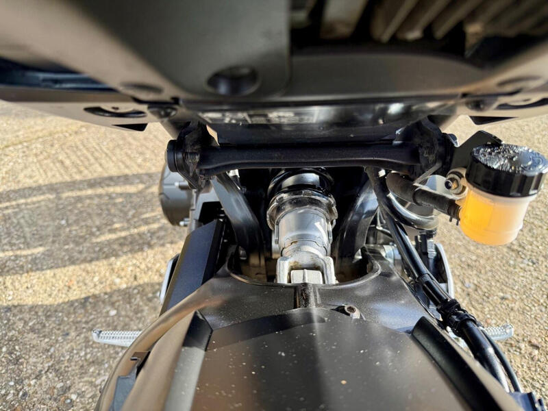 YAMAHA MT-09
