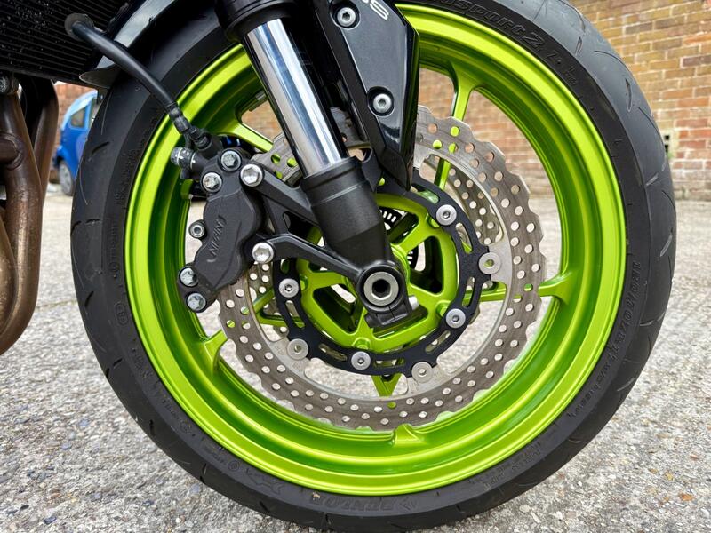 KAWASAKI Z900