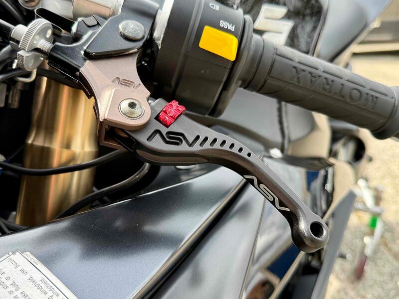 SUZUKI GSXR600