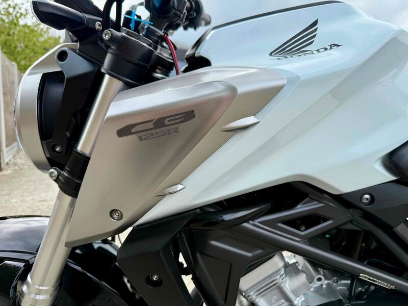 HONDA CB125R