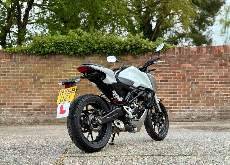 HONDA CB125R