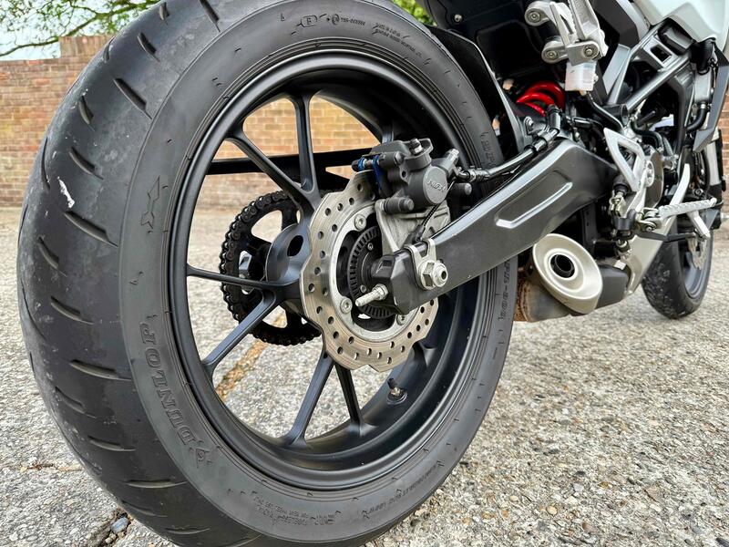 HONDA CB125R