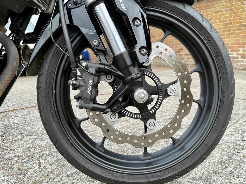 HONDA CB125R