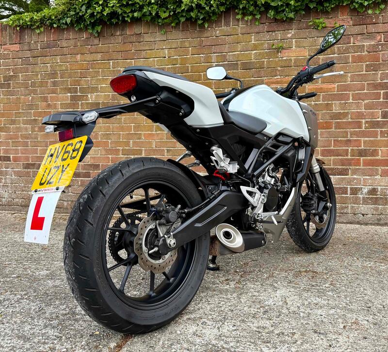 HONDA CB125R
