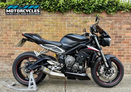 TRIUMPH STREET TRIPLE 765 RS