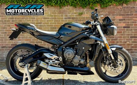 TRIUMPH STREET TRIPLE 765 S