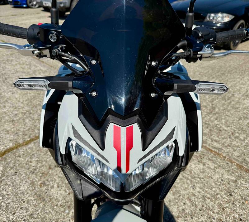 KAWASAKI Z900