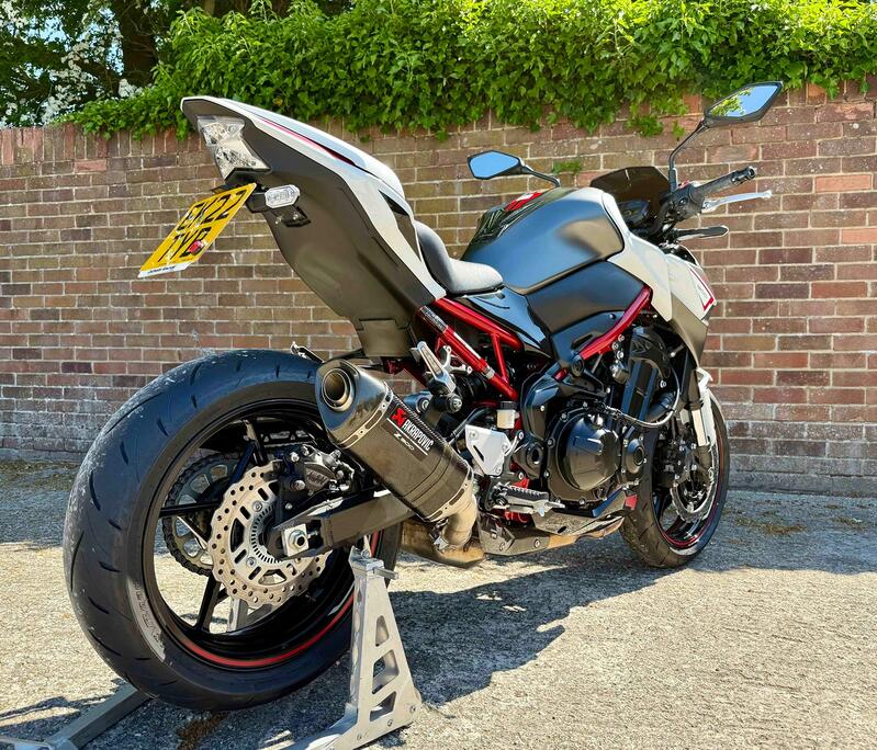 KAWASAKI Z900
