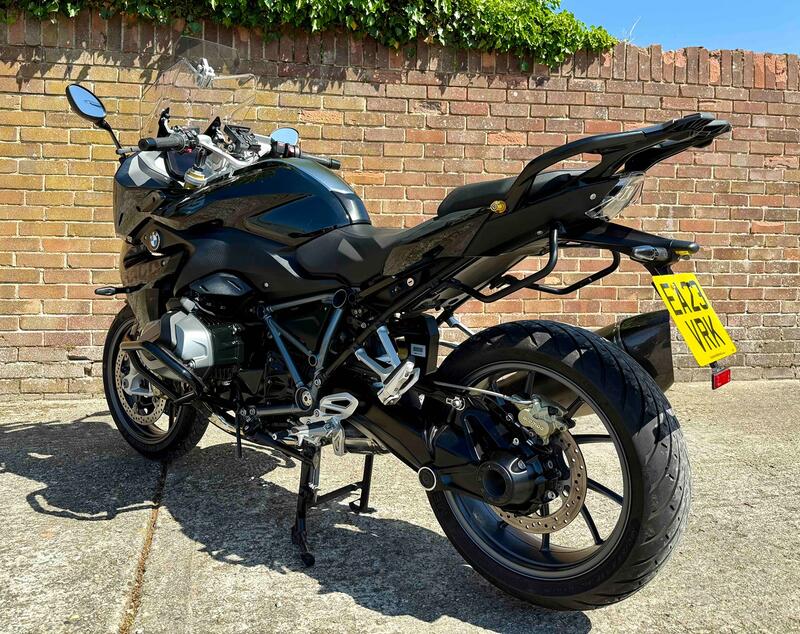 BMW R1250RS