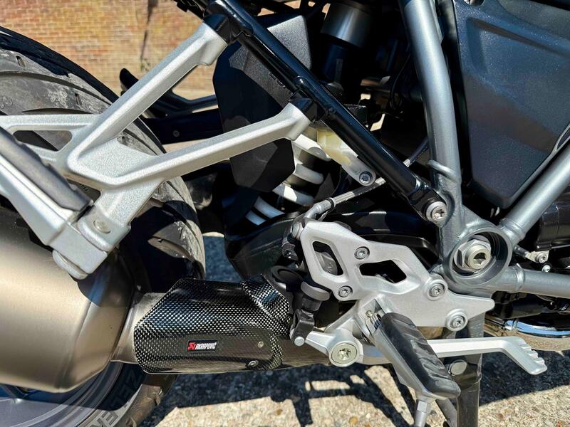 BMW R1250RS