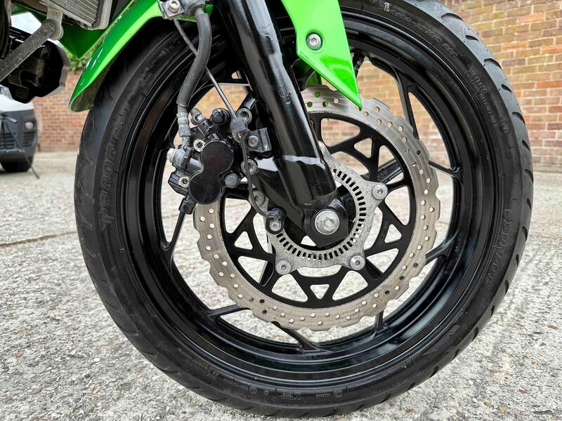 KAWASAKI Z125