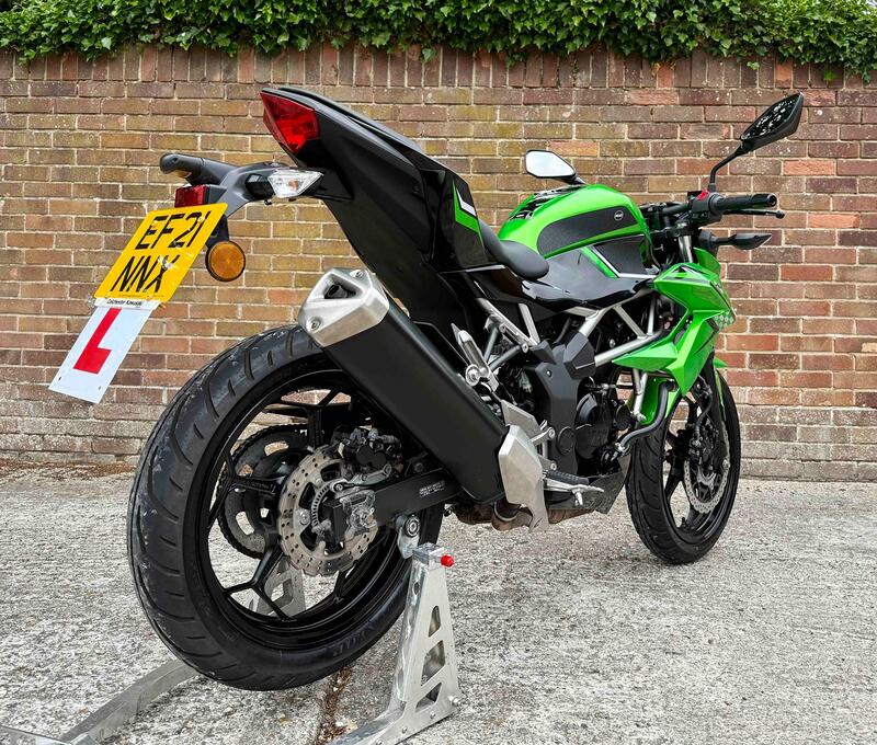 KAWASAKI Z125