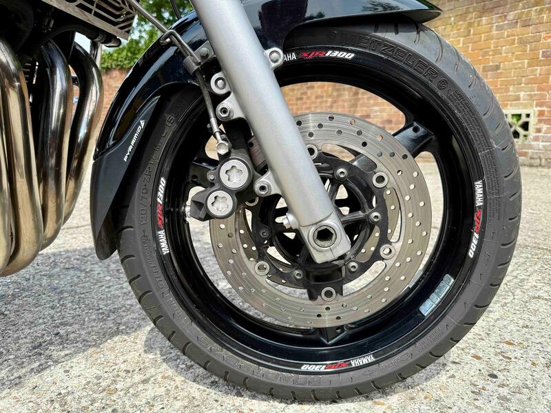 YAMAHA XJR1300