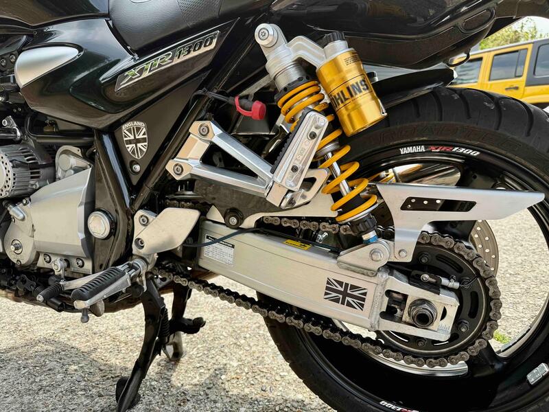 YAMAHA XJR1300