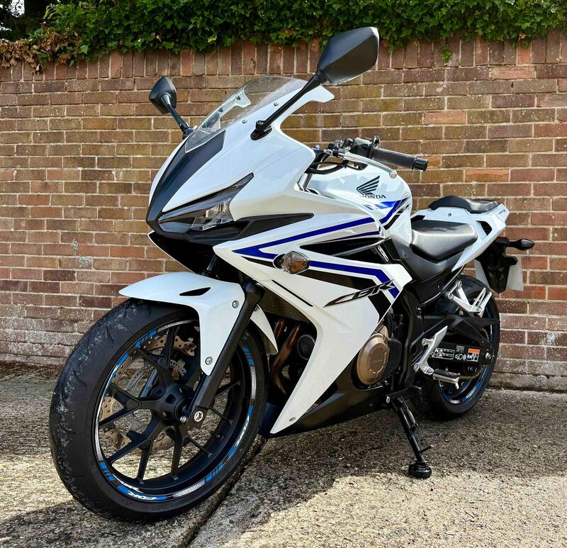 View HONDA CBR500R 
