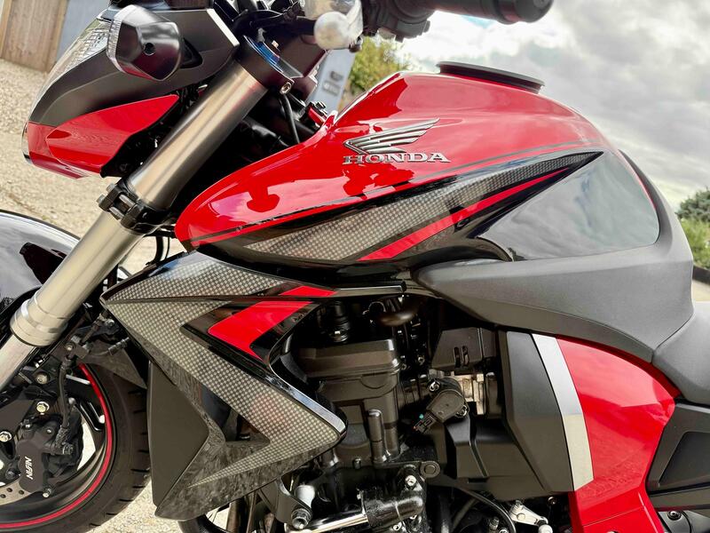 HONDA CB1000R