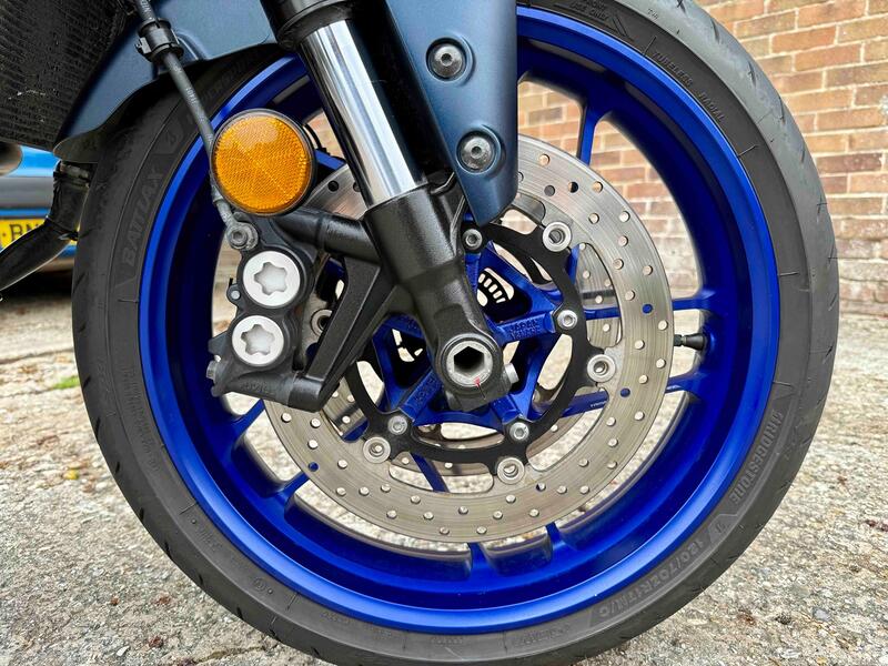 YAMAHA MT-09