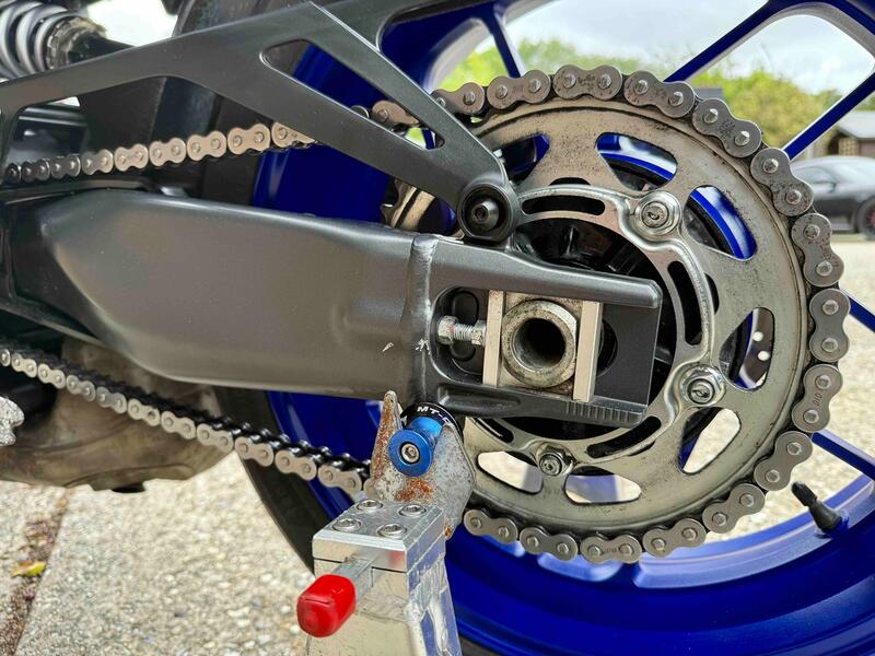 YAMAHA MT-09