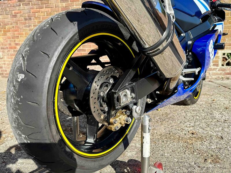 SUZUKI GSXR600