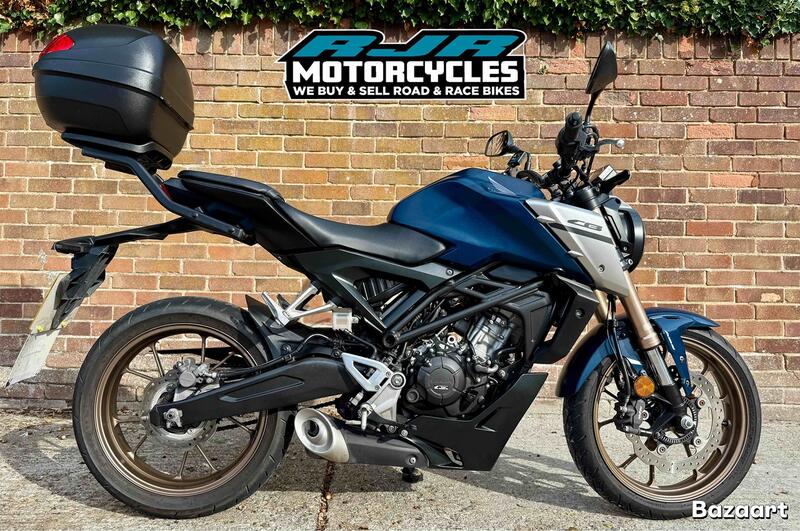 View HONDA CB125R 