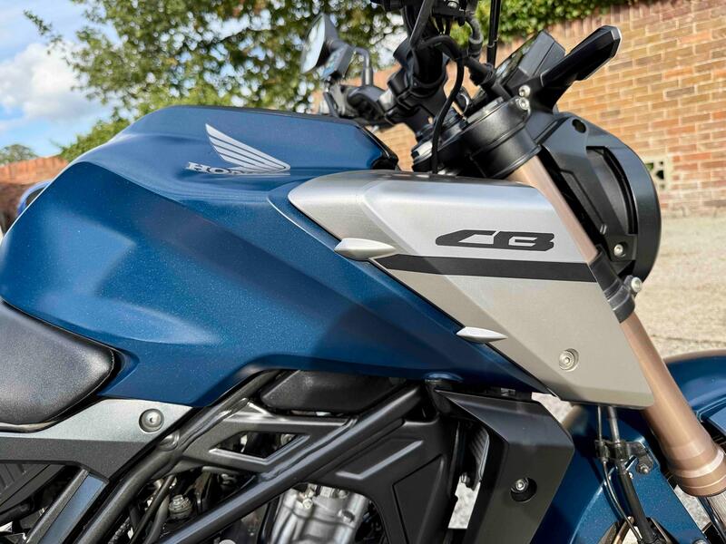 HONDA CB125R